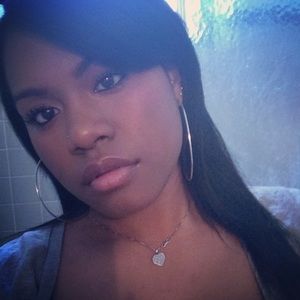 Meet your Posher, Hazel